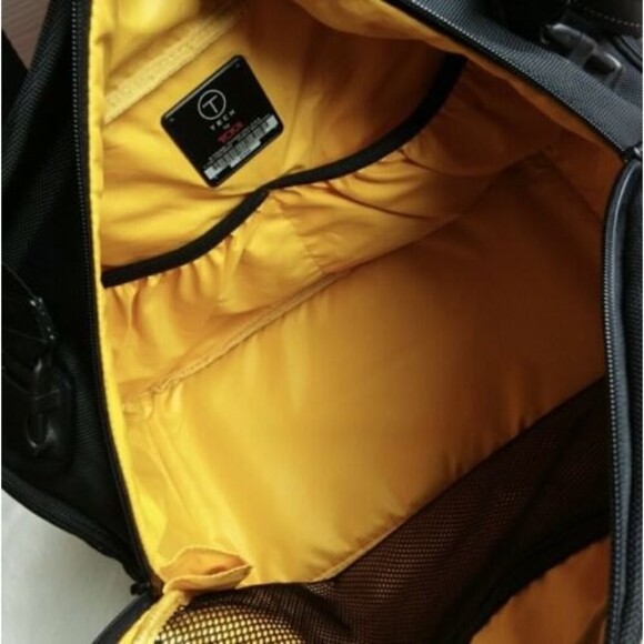 Tumi Unisex Black Nylon Business Bag Multi Compartments Adjustable Strap - Picture 3 of 7